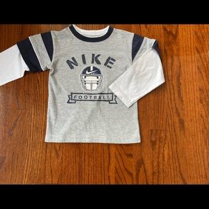 Nike Boys 3T long sleeve top